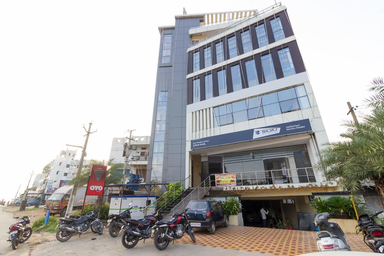 Hotel Oyo 7627 Royal Plaza Hyderabad Esterno foto