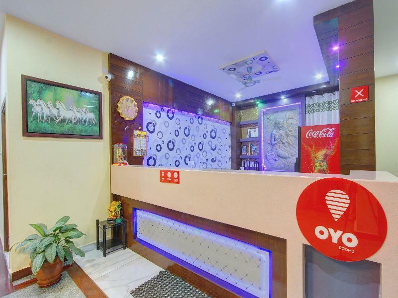 Hotel Oyo 7627 Royal Plaza Hyderabad Esterno foto